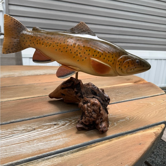 Bob Berry Trout Wood Carved Fish! - Picture 3 of 10